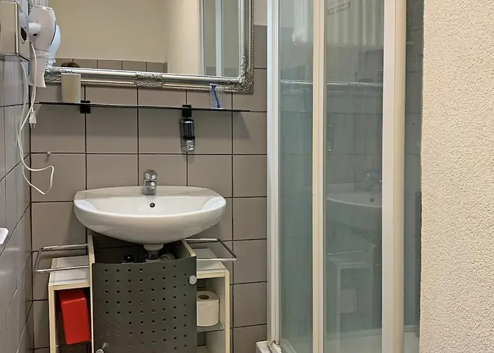 Comodo Pied-a-terre Ad Apartament *