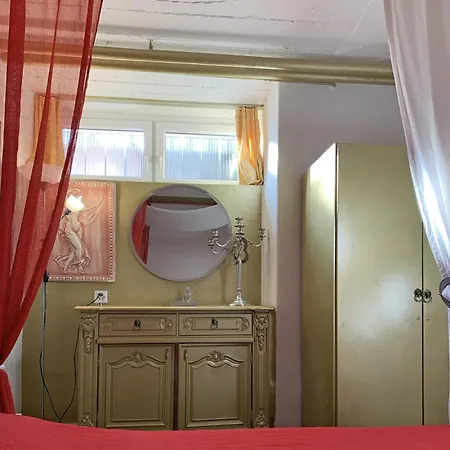 Comodo Pied-à-terre Ad *